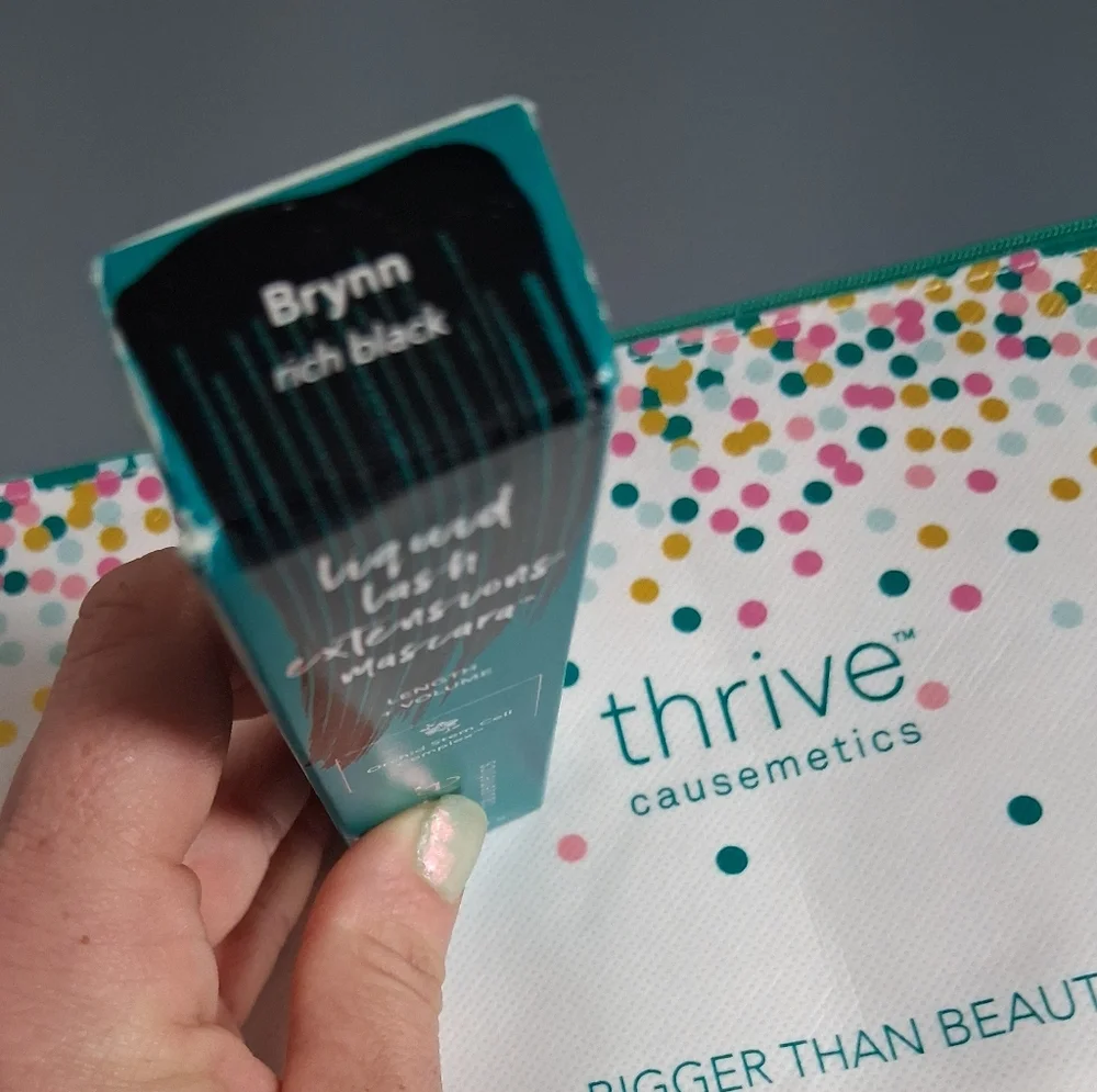 Confetti Pouch Thrive Bundle - Picture 4 of 12